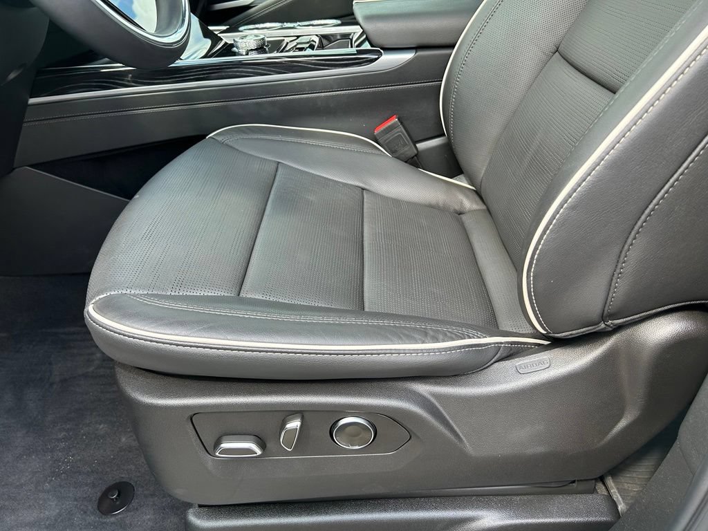 Used 2025 Cadillac Escalade Sport w/ LPO, ONYX Package RWD image 11