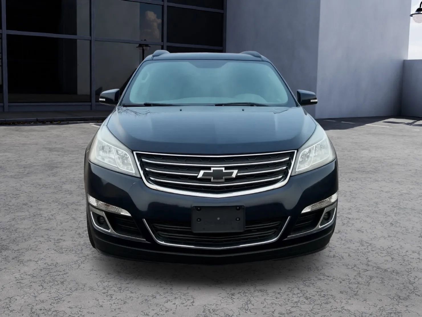 Used 2017 Chevrolet Traverse LT w/ Style and Technology Package image 8