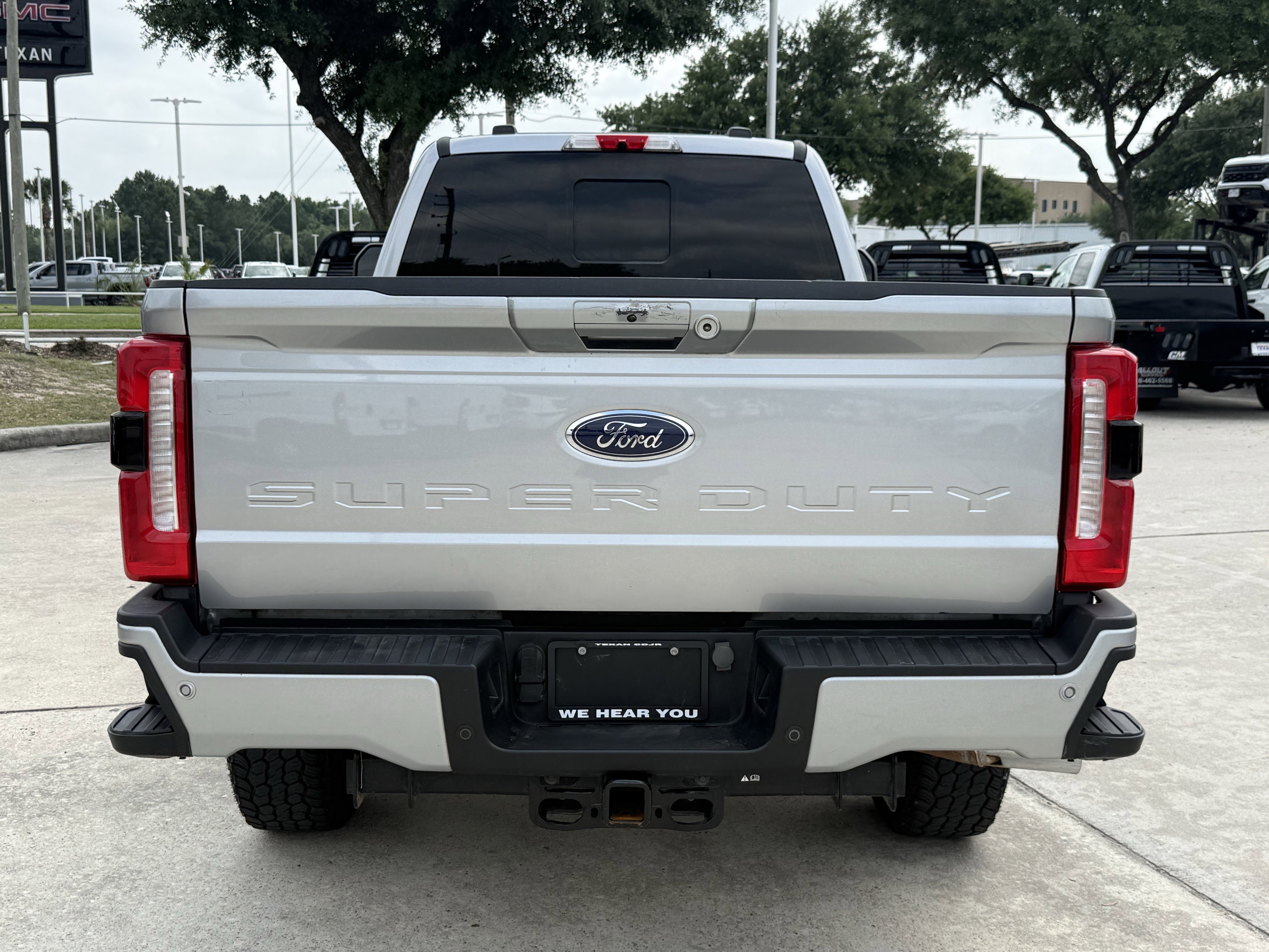 Used 2023 Ford F350 XLT w/ XLT Premium Package AWD/4WD image 6