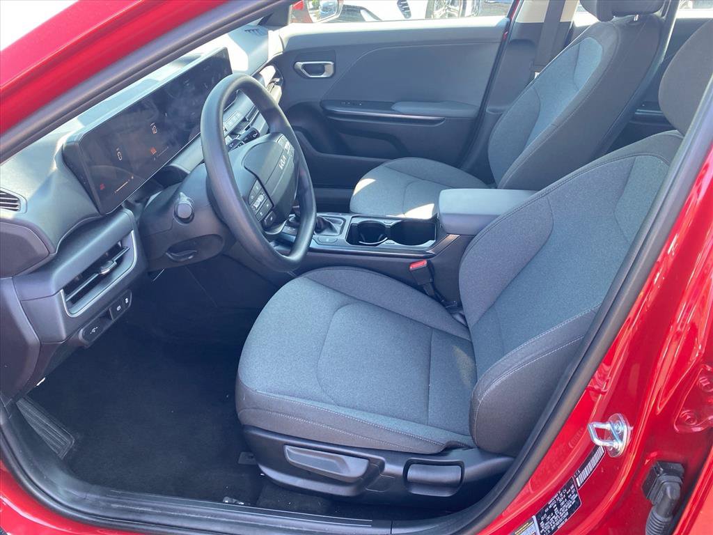 Certified 2025 Kia K4 FWD image 10