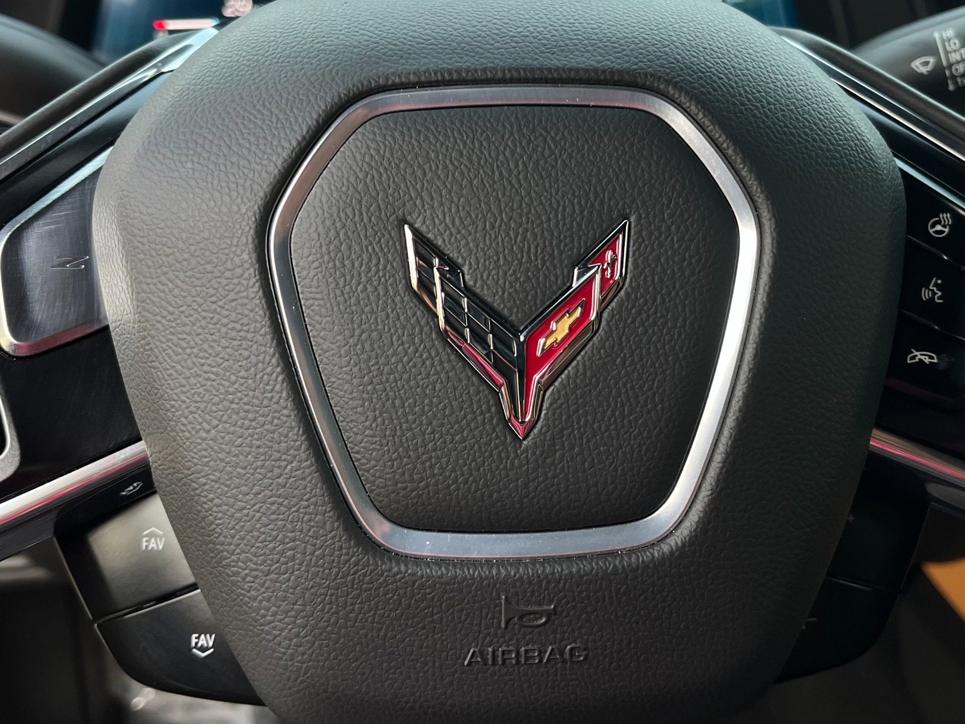 Used 2022 Chevrolet Corvette Stingray Preferred Cpe w/ Z51 Performance Package RWD image 25