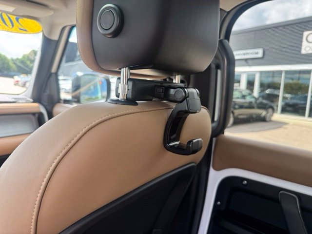 Used 2025 Land Rover Defender 110 S AWD/4WD image 37