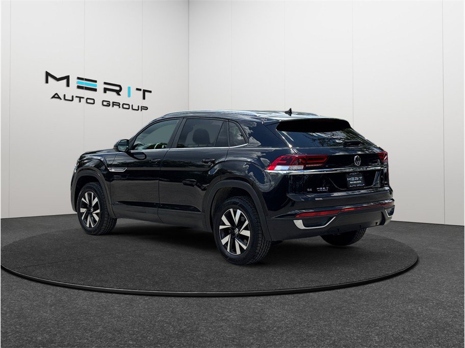 Used 2023 Volkswagen Atlas Cross Sport SE AWD/4WD image 7