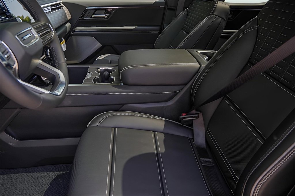 New 2025 GMC Sierra EV Denali image 9