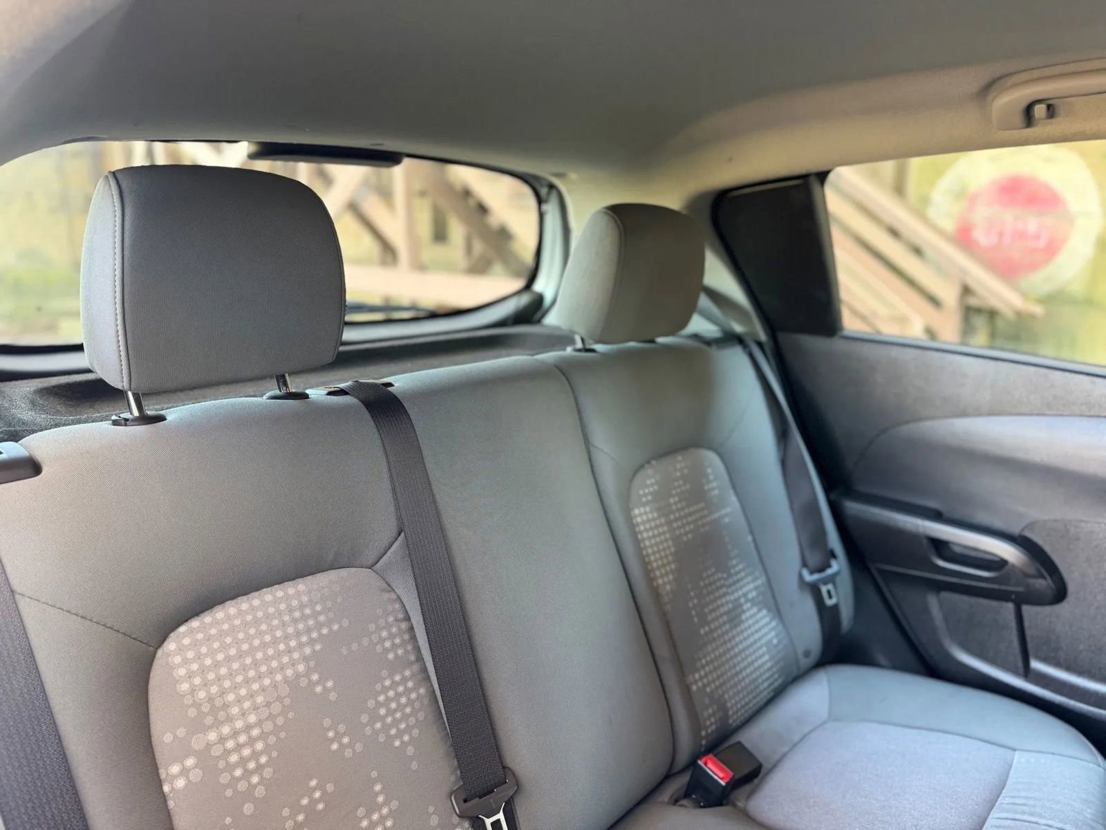 Used 2020 Chevrolet Sonic LT image 23