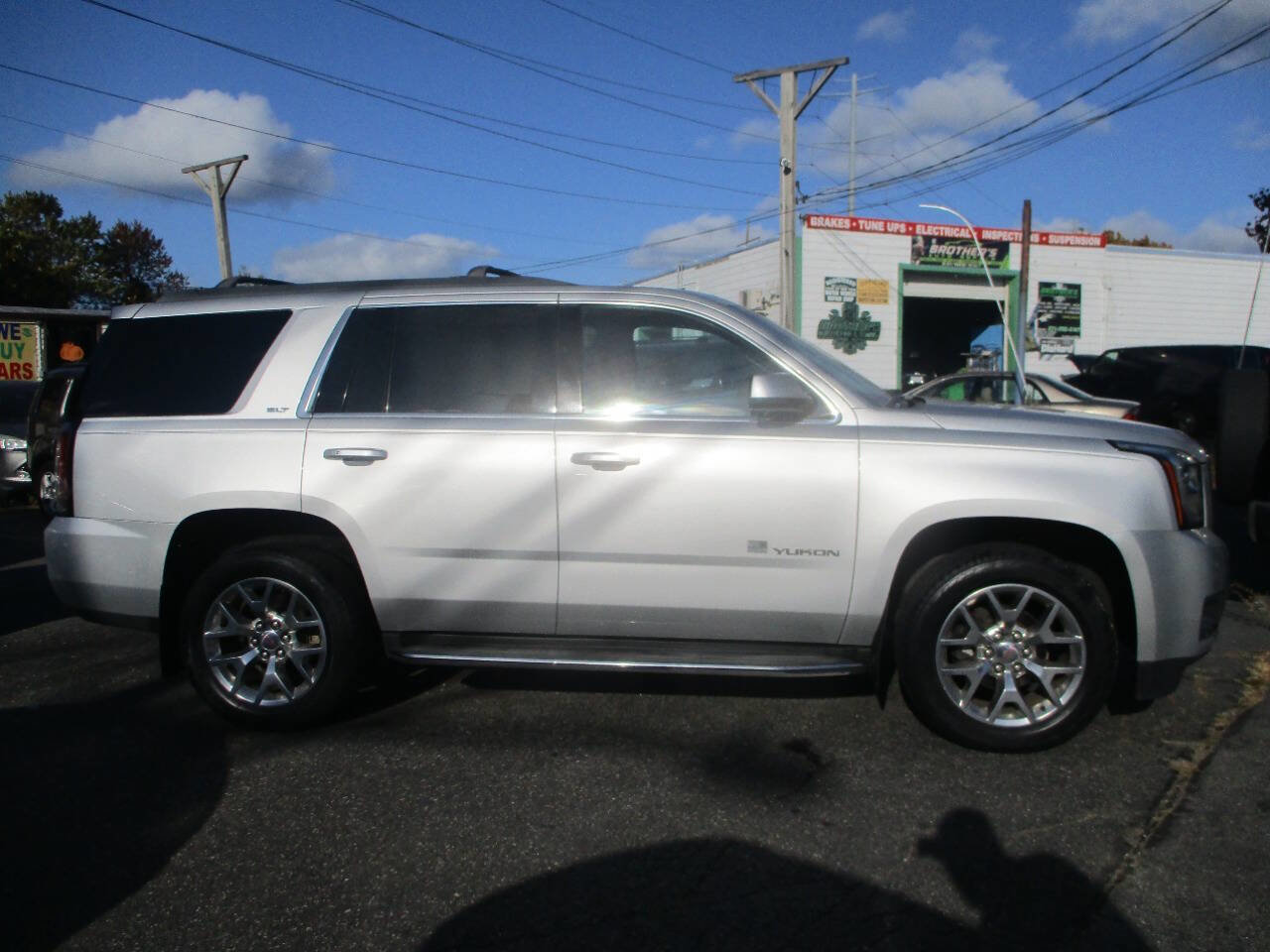 Used 2015 GMC Yukon SLT w/ Open Road Package image 5
