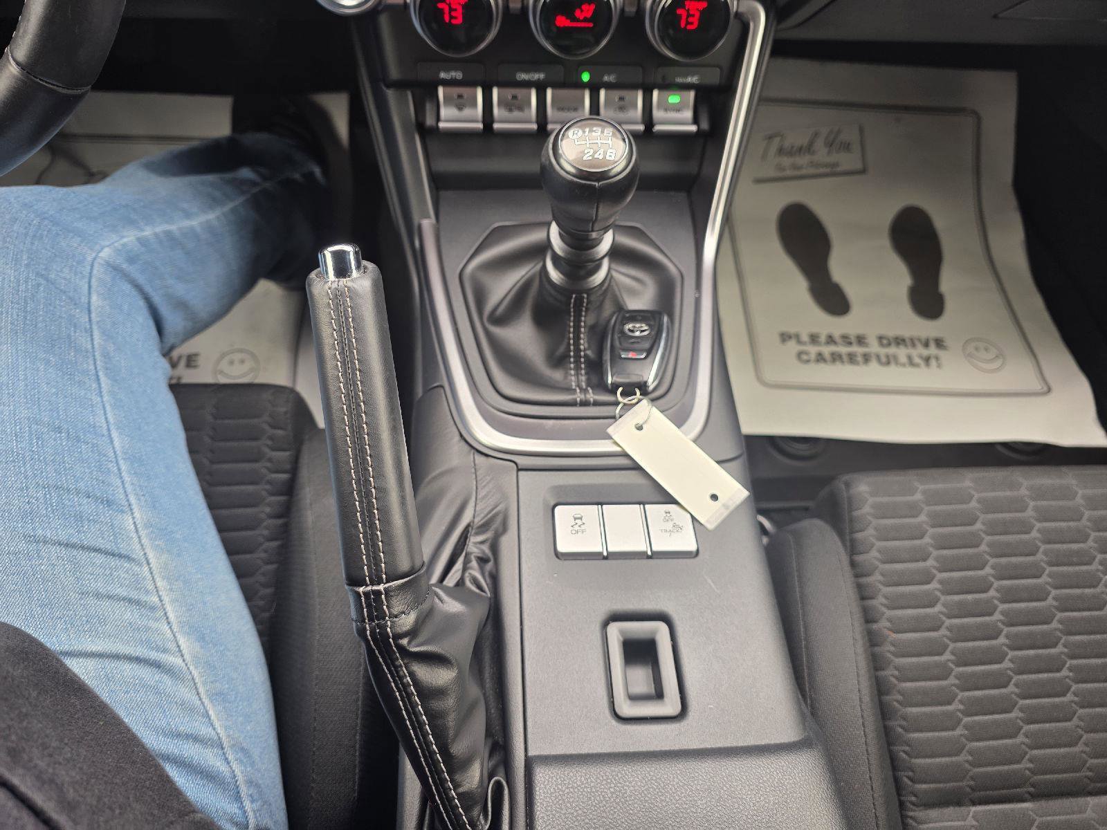 Used 2023 Toyota GR86 w/ ALL Weather Mat Package (TMS) image 18