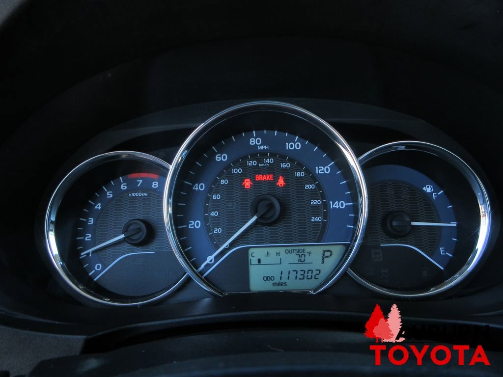 Used 2014 Toyota Corolla LE image 11