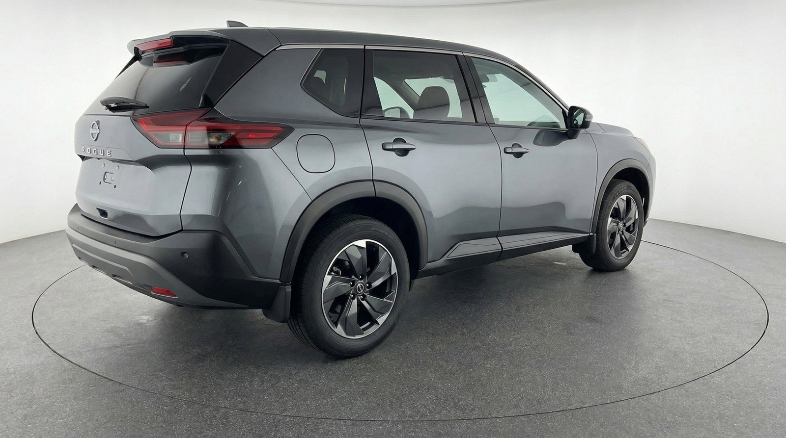 Used 2025 Nissan Rogue SV FWD image 9