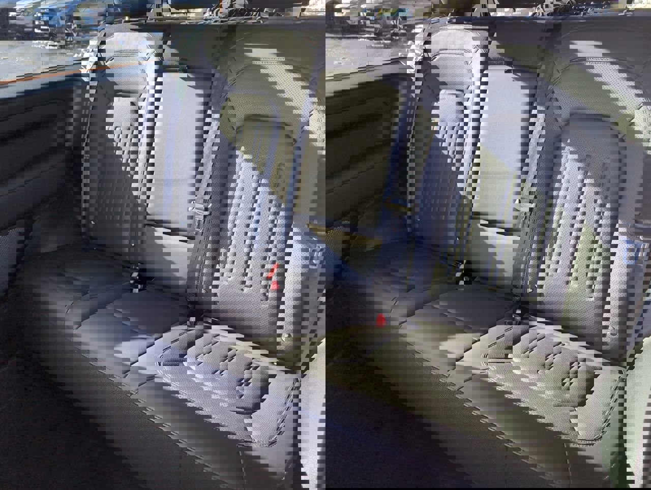 Used 2021 Land Rover Defender 90 X image 12