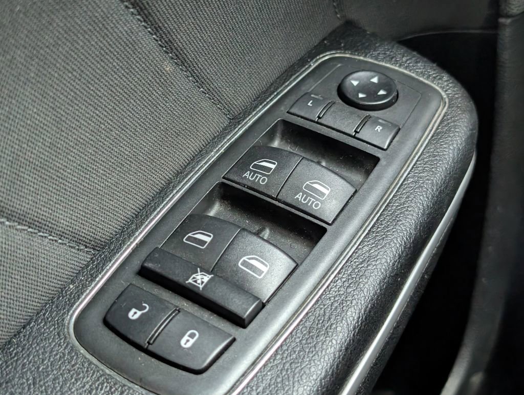 Used 2019 Dodge Charger Scat Pack w/ Navigation & Travel Group image 12