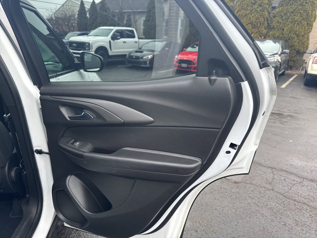 Used 2021 Chevrolet TrailBlazer RS image 34