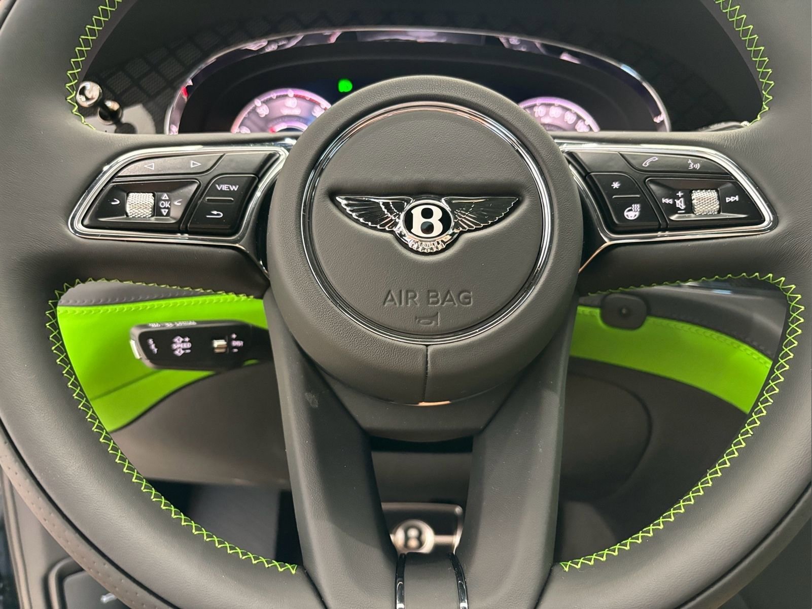New 2025 Bentley Bentayga image 53