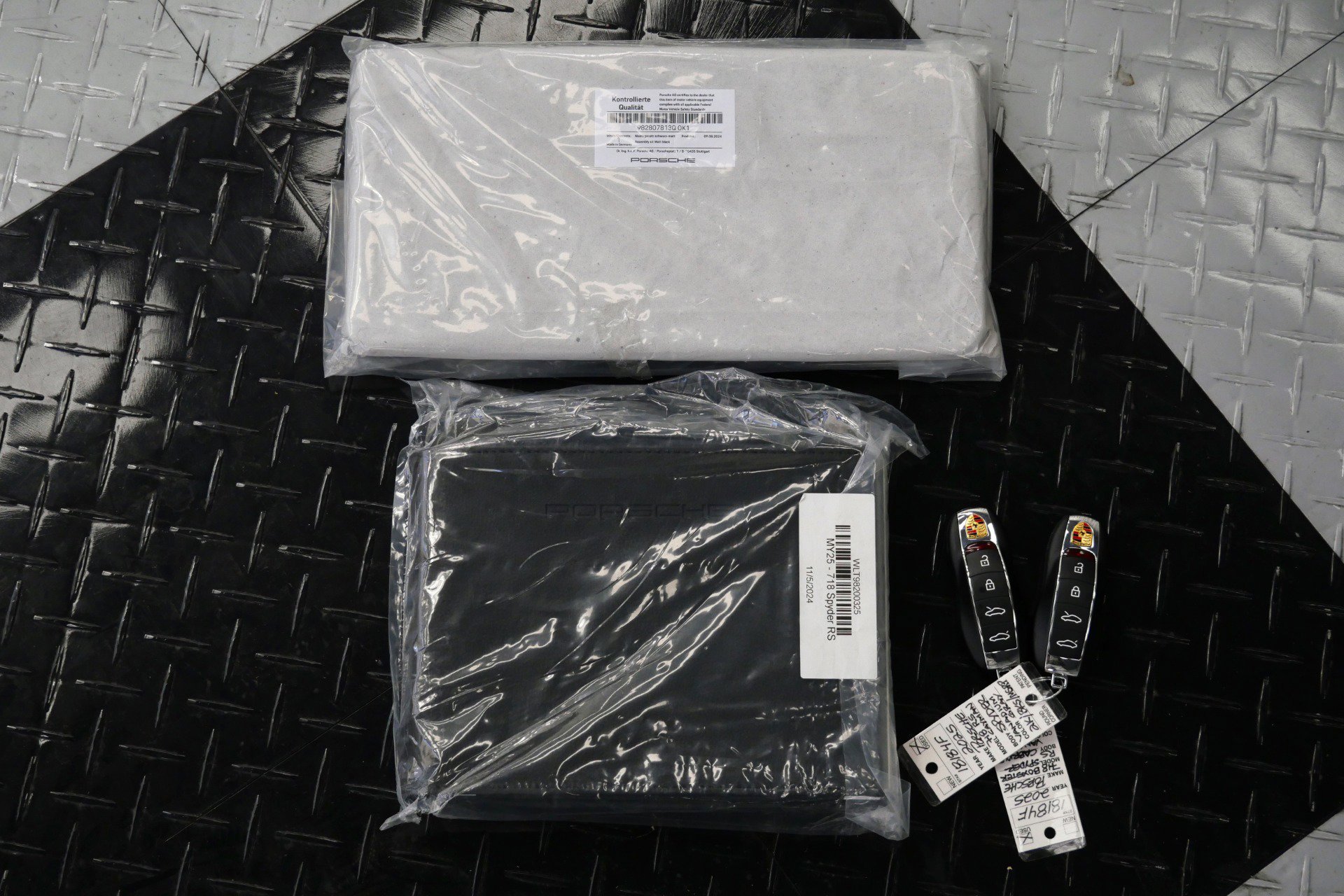 Used 2025 Porsche 718 Boxster Spyder RS image 19