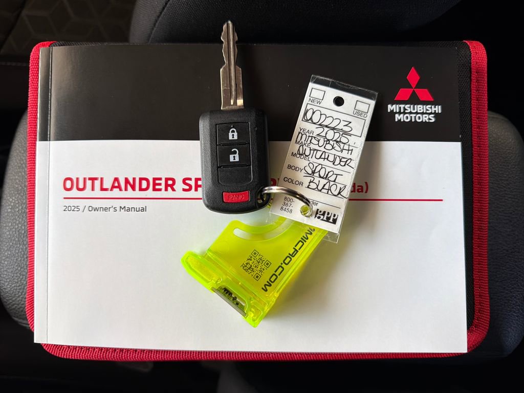 Used 2025 Mitsubishi Outlander Sport AWD image 32