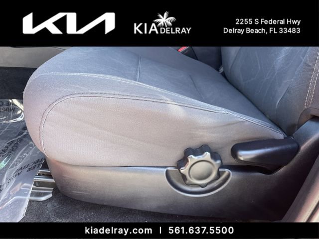 Used 2019 Toyota Tacoma TRD Sport image 17