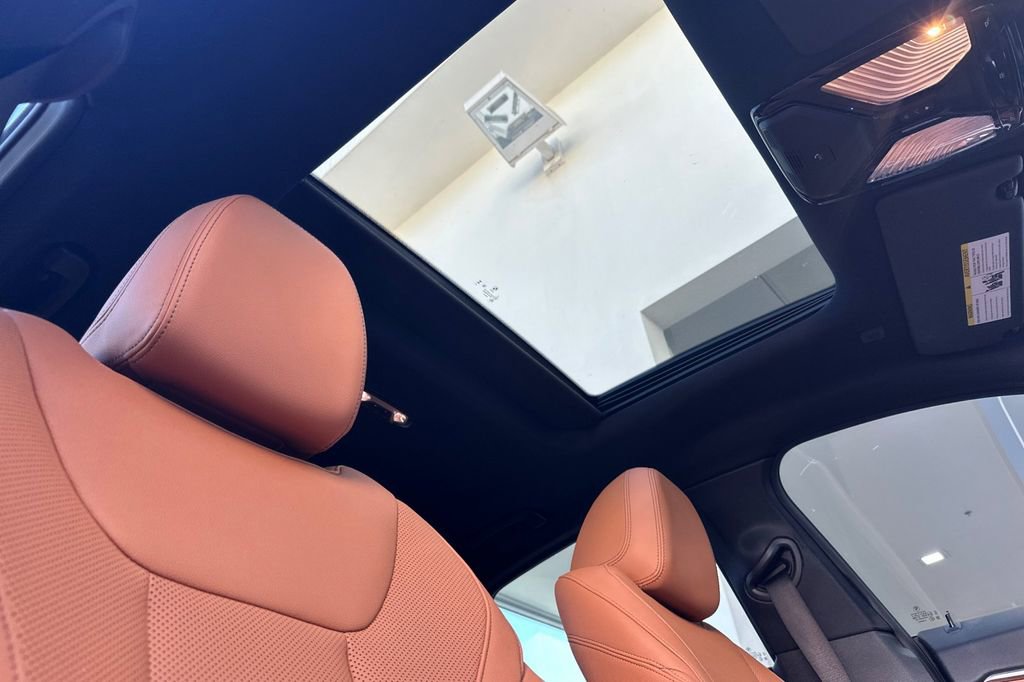 Used 2023 BMW i4 eDrive35 w/ Premium Package image 17