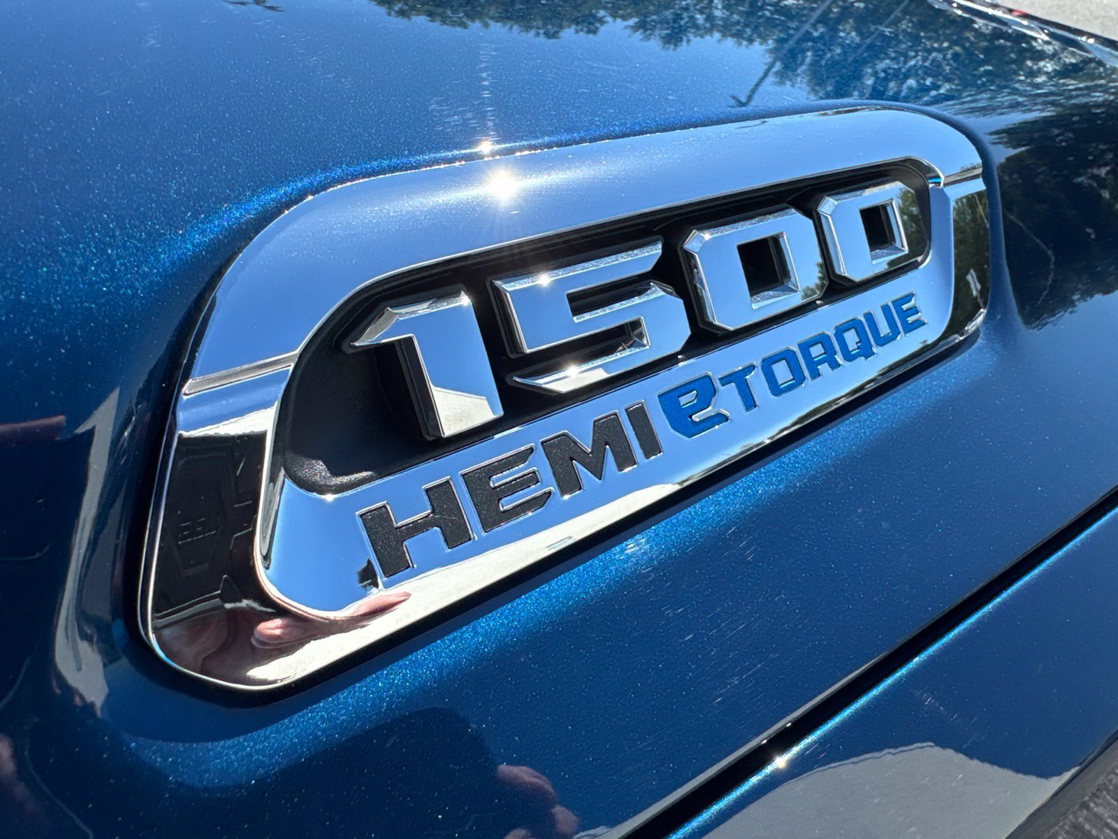 Used 2023 RAM 1500 Laramie AWD/4WD image 10