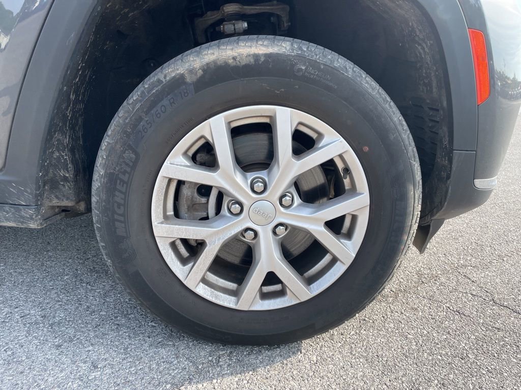 Used 2022 Jeep Grand Cherokee L Limited AWD/4WD image 17