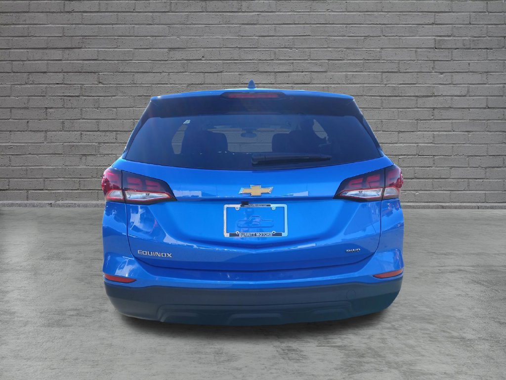 Used 2024 Chevrolet Equinox LS w/ LS Convenience Package AWD/4WD image 4