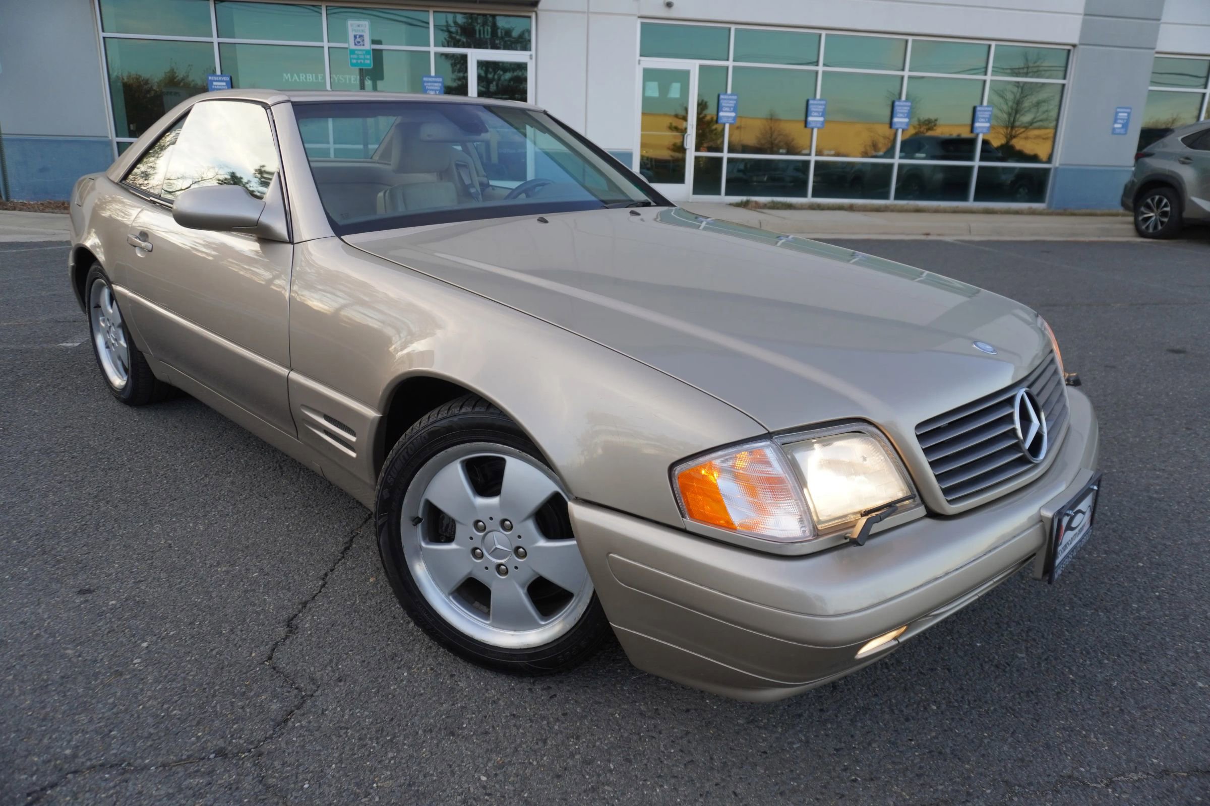 Used 2000 Mercedes-Benz SL 500 image 1