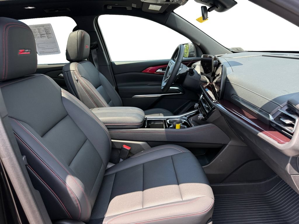 Used 2026 Chevrolet Traverse Z71 w/ LPO, Floor Liner Package AWD/4WD image 41