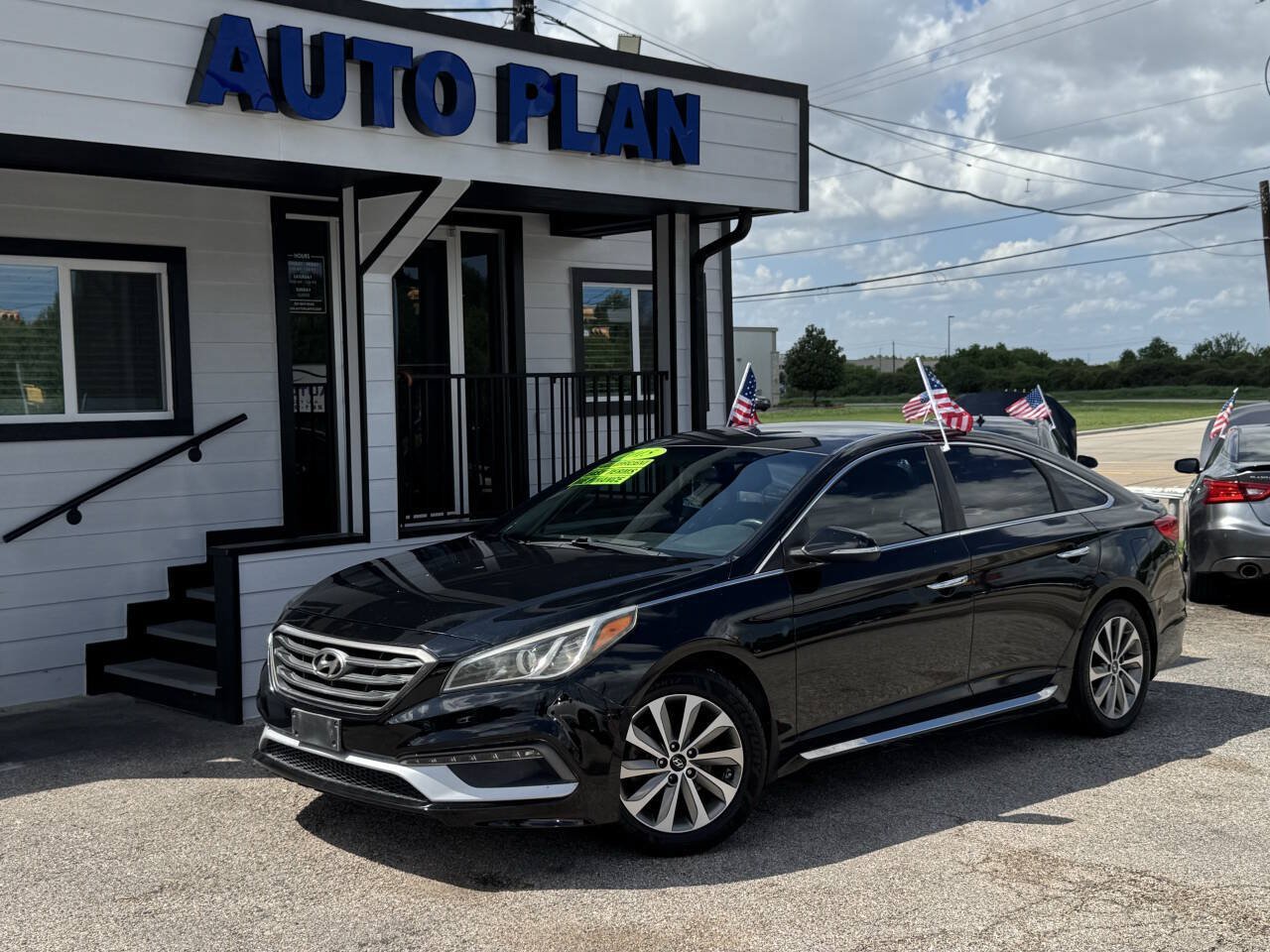 Used 2015 Hyundai Sonata Sport w/ Option Group 03 FWD image 1