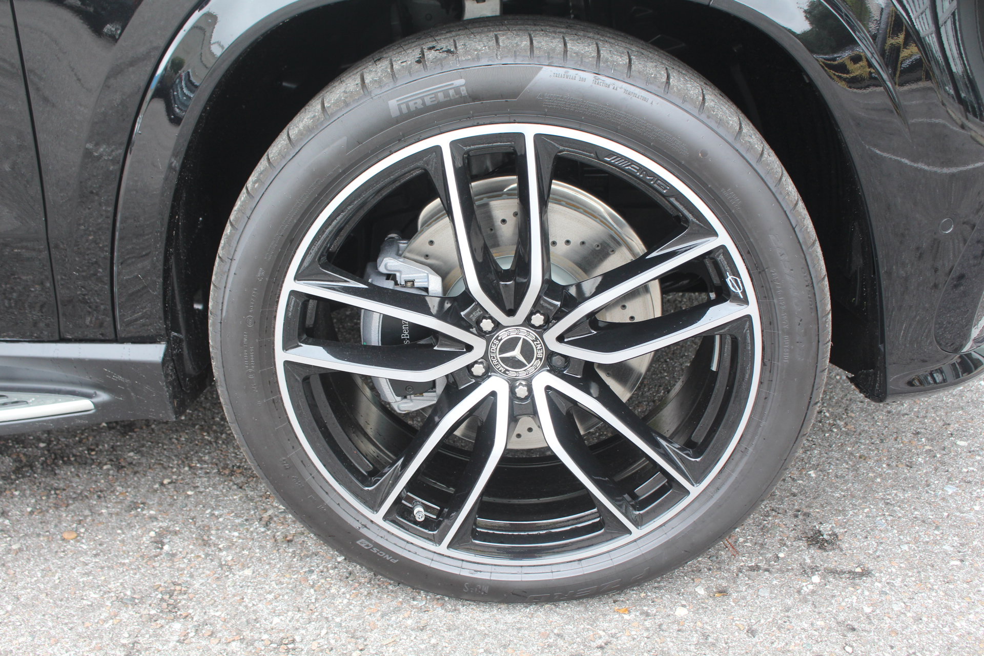 New 2026 Mercedes-Benz GLS 580 4MATIC image 11