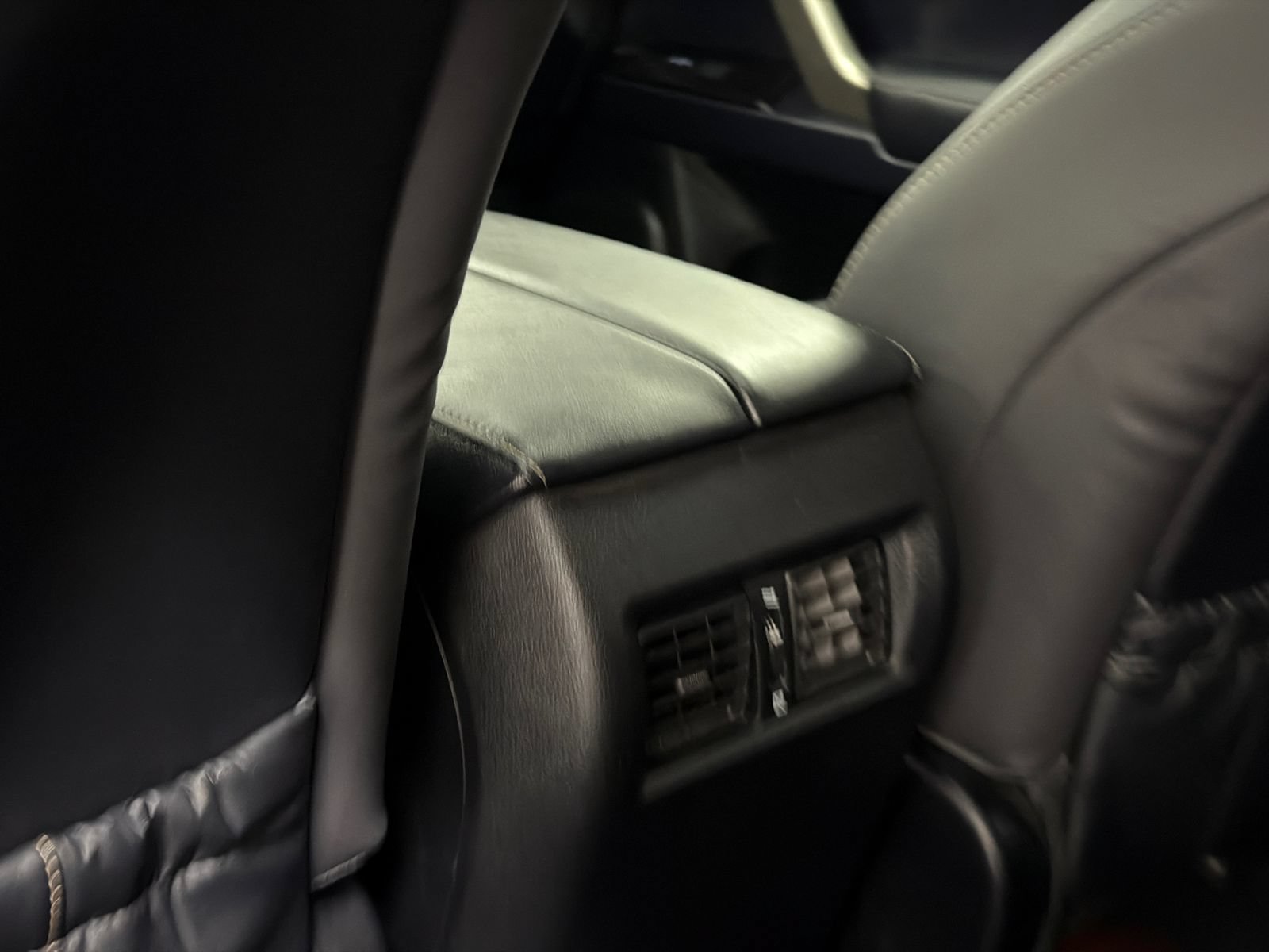 Used 2019 Lexus GX 460 AWD/4WD image 21