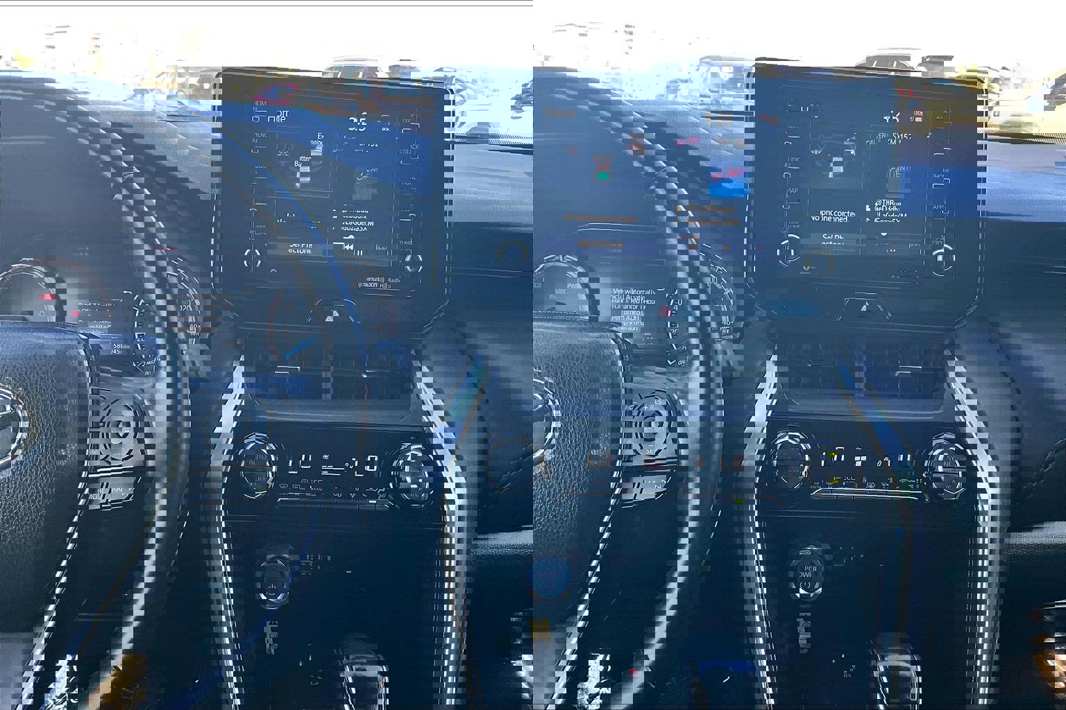 Used 2021 Toyota Venza XLE w/ Softex Package image 6