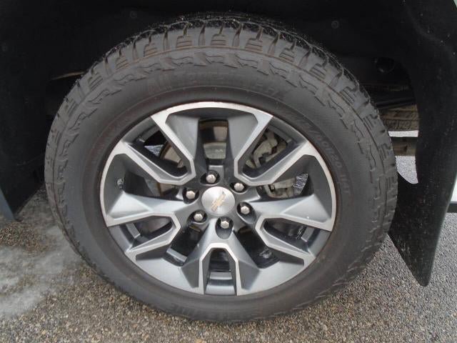 Certified 2023 Chevrolet Silverado 1500 LT w/ Z71 Off-Road Package AWD/4WD image 25