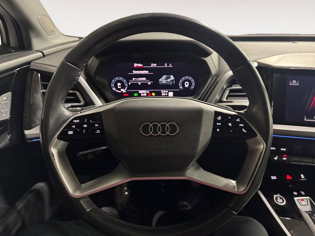 Used 2022 Audi Q4 e-tron Prestige image 17