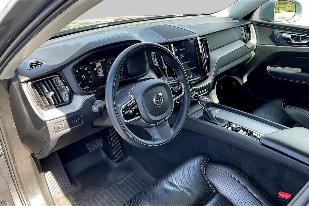 Used 2018 Volvo XC60 T5 Inscription AWD/4WD image 17