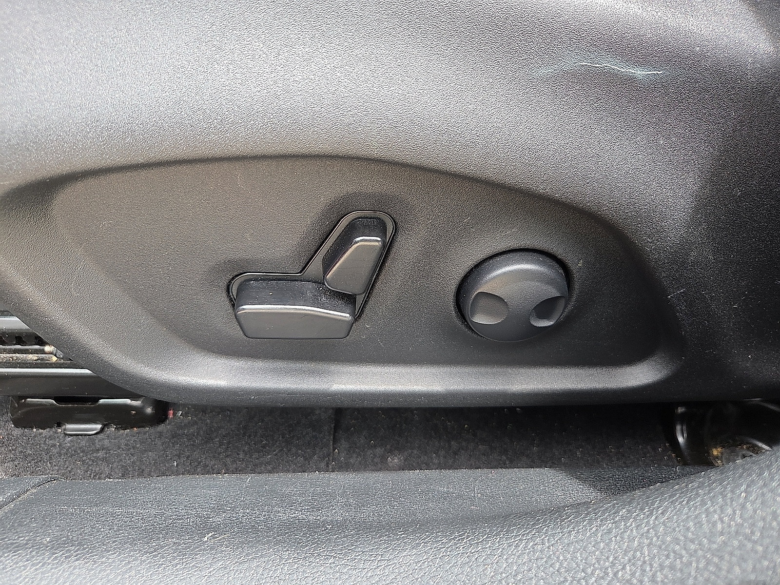 Used 2025 Jeep Compass Limited AWD/4WD image 15