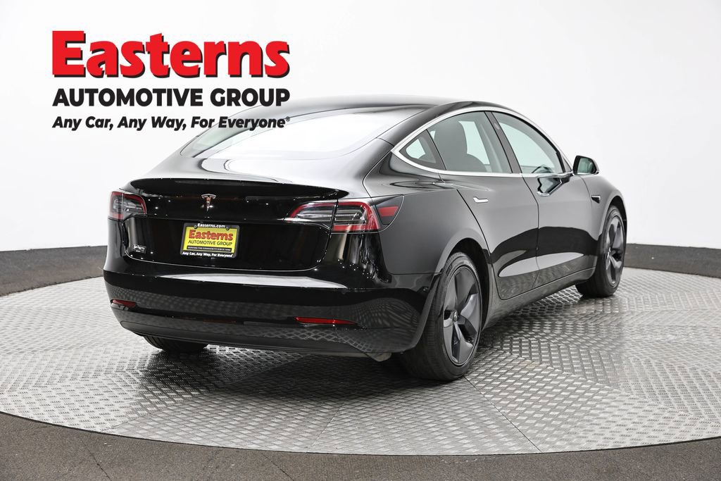 Used 2019 Tesla Model 3 Standard Range Plus image 5