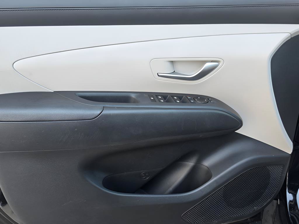 Used 2025 Hyundai Tucson SEL FWD image 15