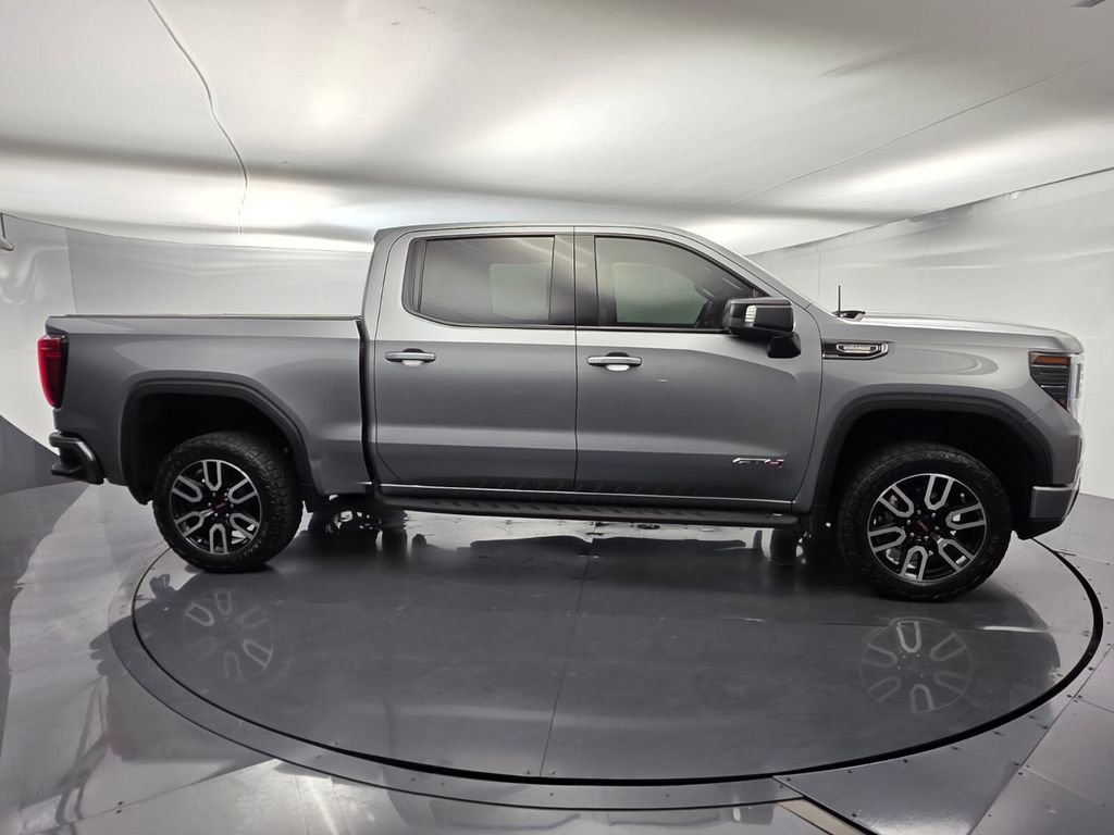 Used 2024 GMC Sierra 1500 AT4 w/ Technology Package image 3