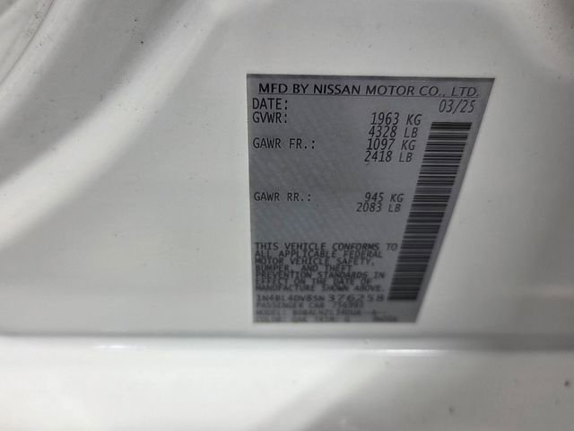Used 2025 Nissan Altima 2.5 SV FWD image 17