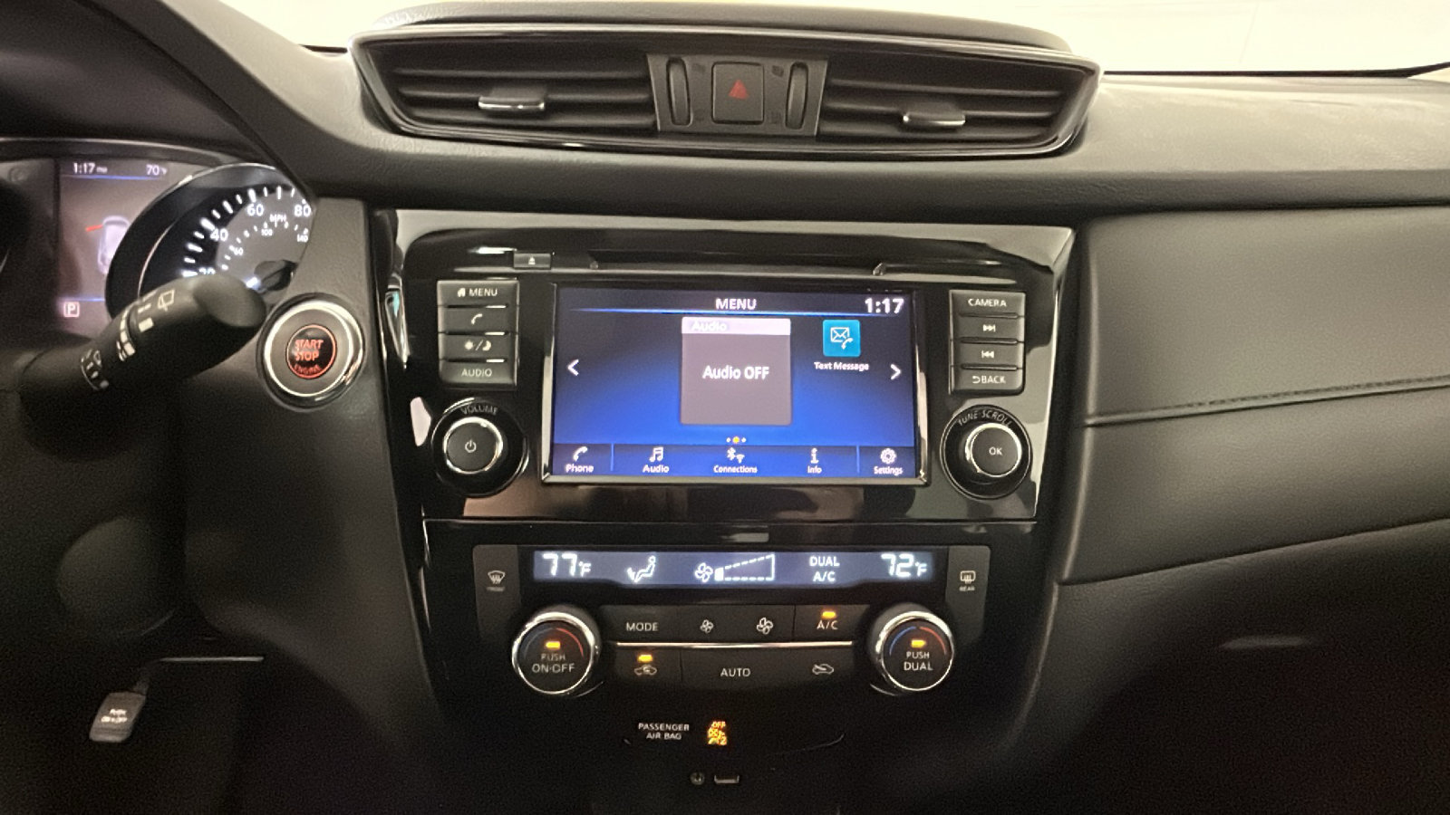 Used 2018 Nissan Rogue SV AWD/4WD image 26