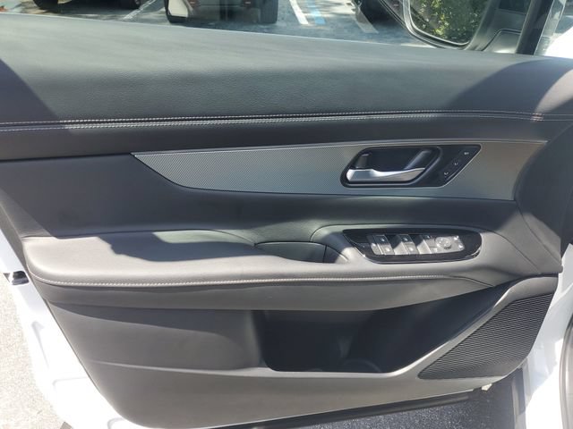 Certified 2025 Nissan Murano SL AWD/4WD image 11