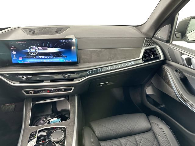 Used 2025 BMW X5 xDrive40i image 28
