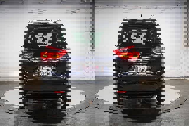 Certified 2019 Toyota Sienna XLE image 3