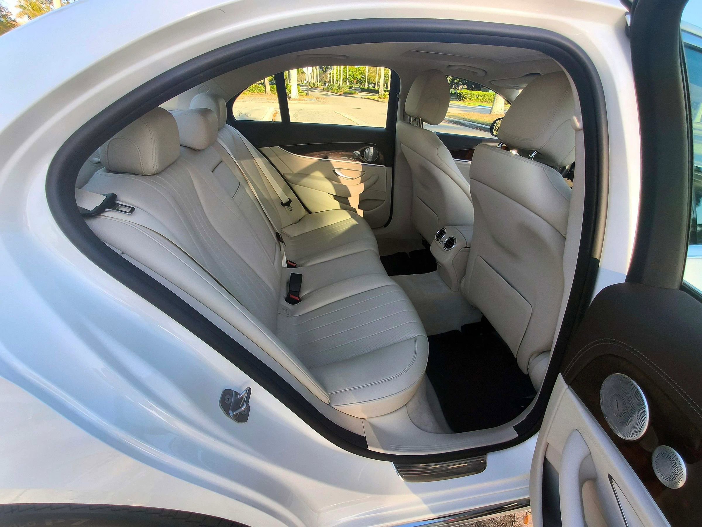 Used 2017 Mercedes-Benz E 300 image 15