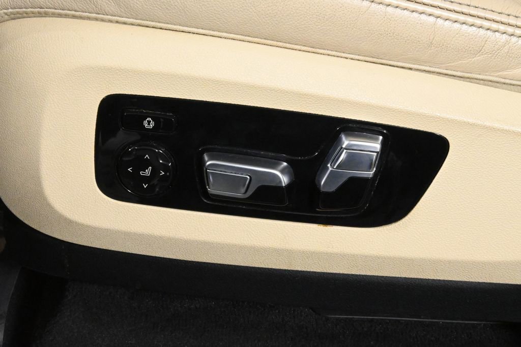 Used 2021 BMW X5 xDrive40i w/ Convenience Package image 27