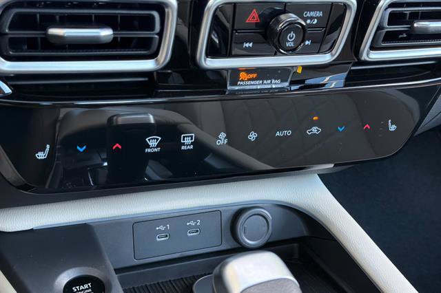 New 2027 Nissan Sentra SL w/ Floor Mat Package FWD image 22