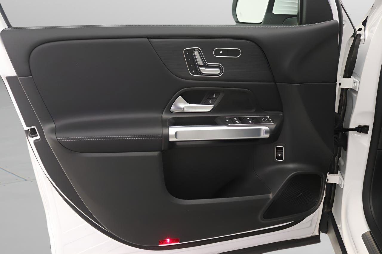 Certified 2026 Mercedes-Benz GLB 250 image 17