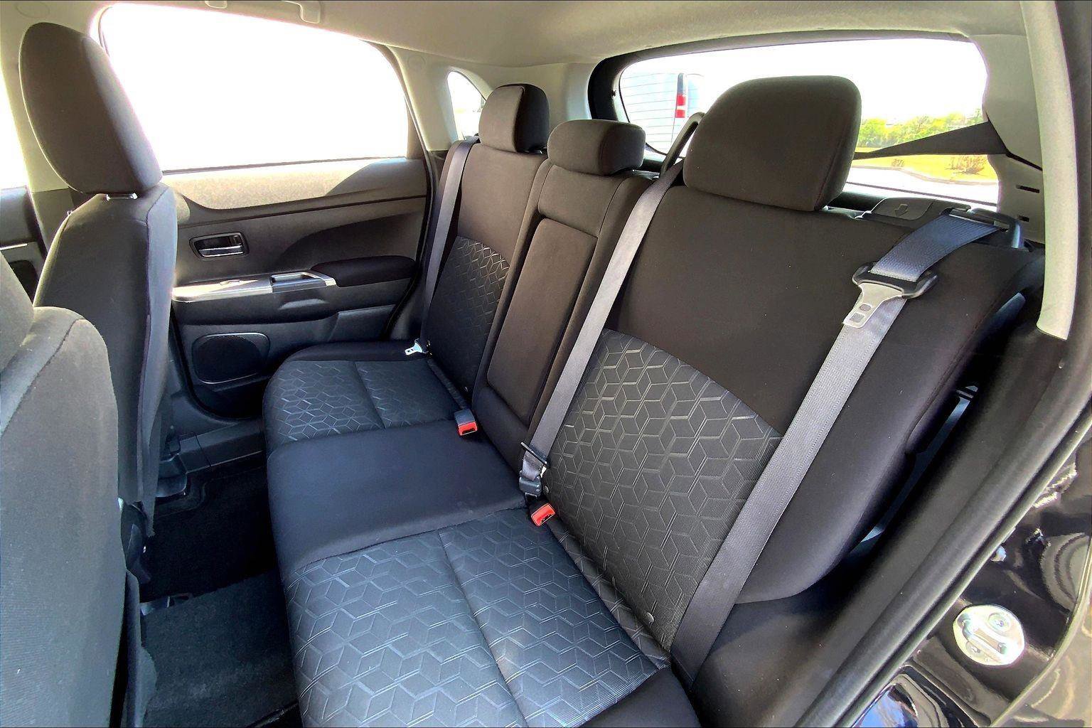 Used 2021 Mitsubishi Outlander Sport SE AWD/4WD image 24