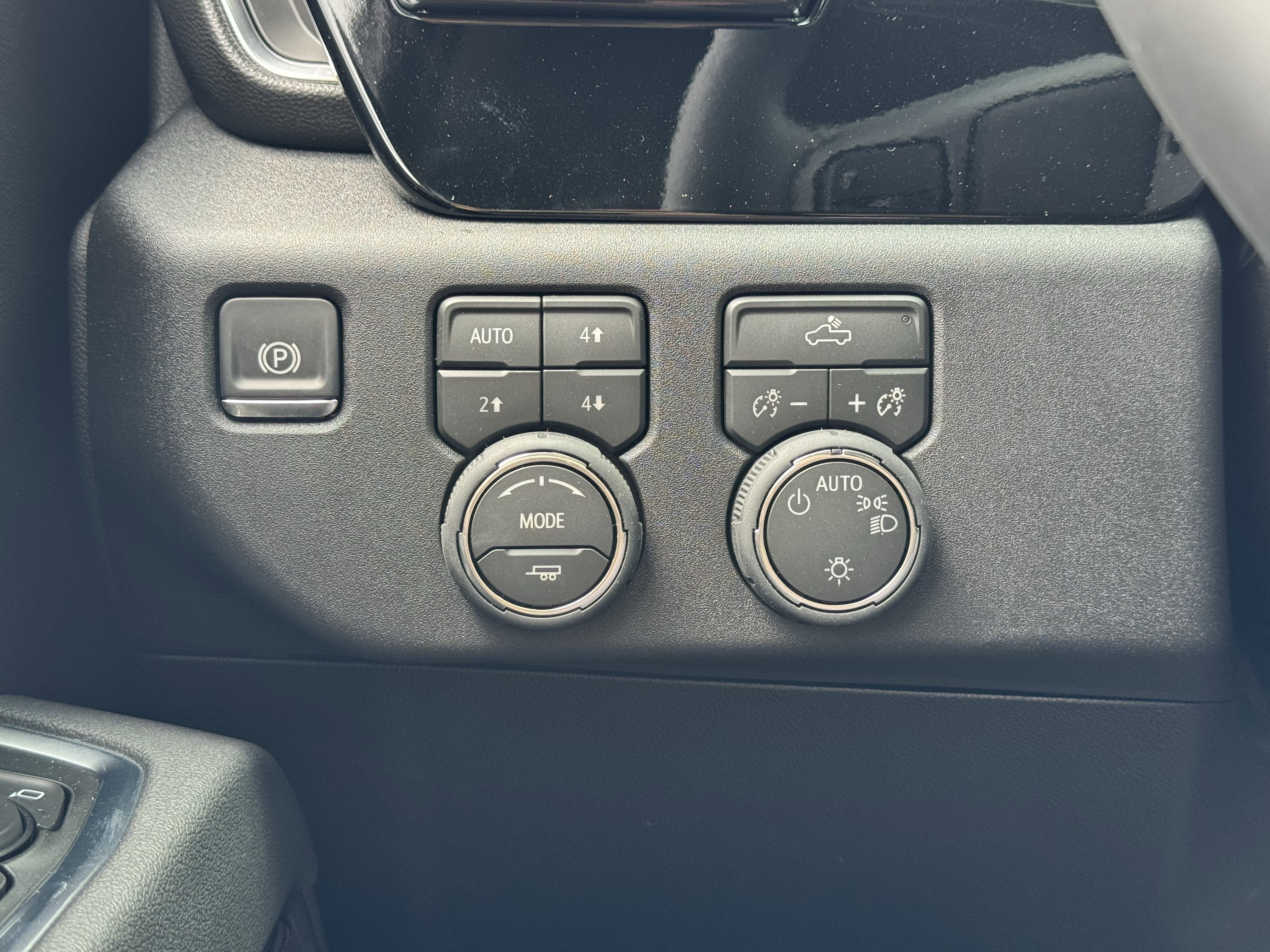 New 2026 Chevrolet Silverado 1500 LT w/ Z71 Off-Road Package AWD/4WD image 26