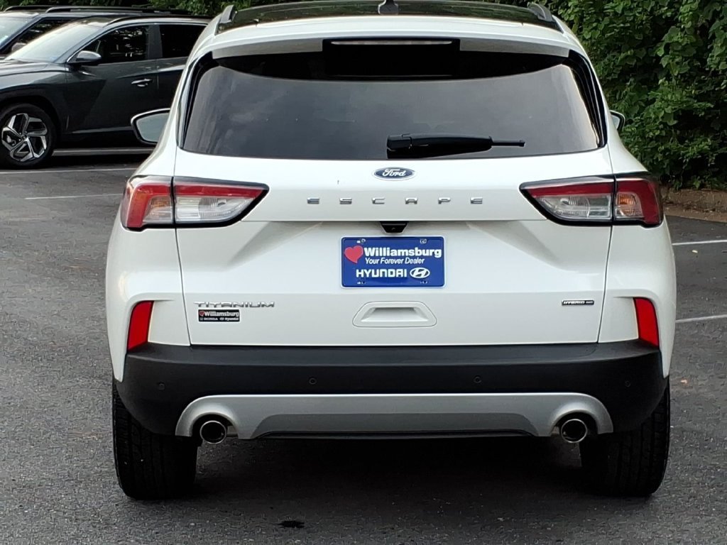 Used 2022 Ford Escape Titanium AWD/4WD image 8