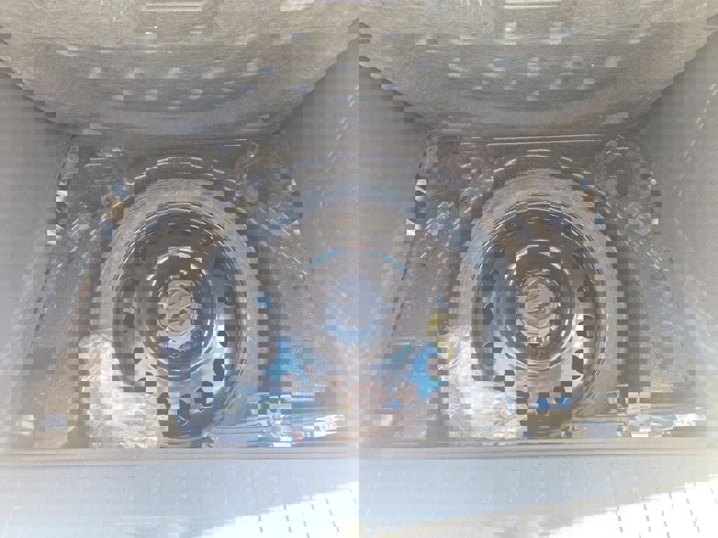 Used 2010 GMC Terrain SLE image 31